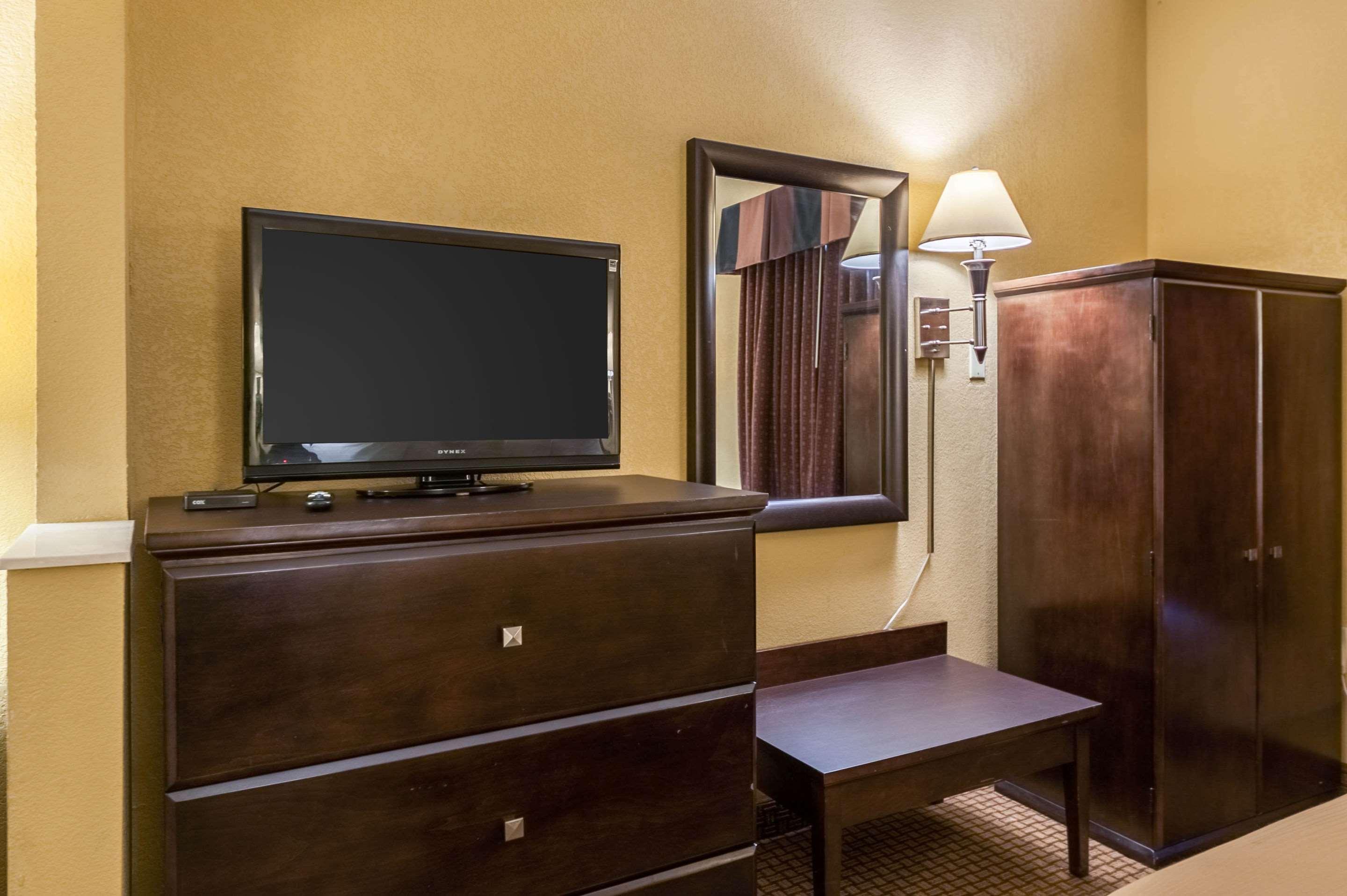 Quality Inn & Suites Lafayette Esterno foto