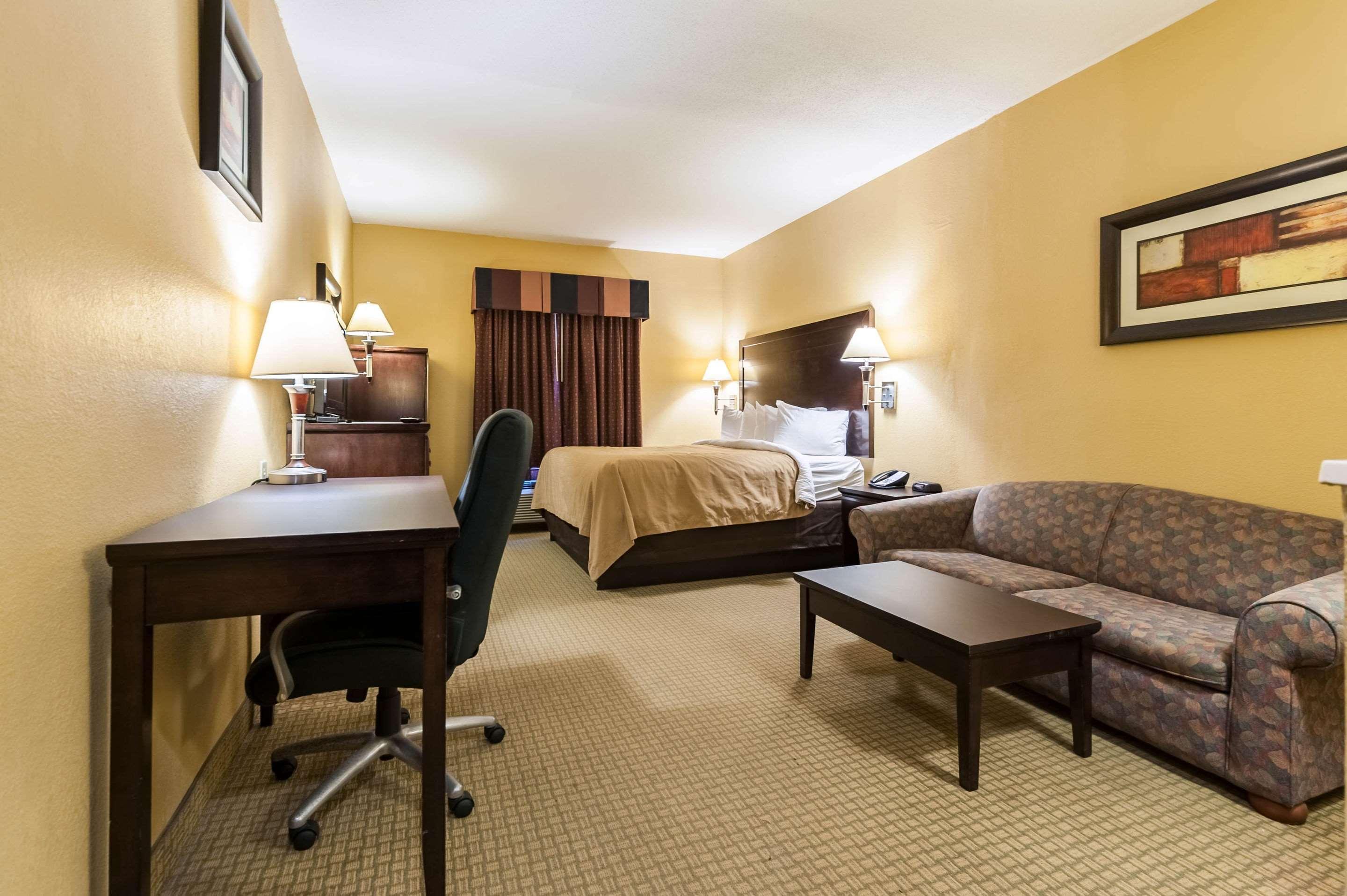 Quality Inn And Suites Lafayette Esterno foto