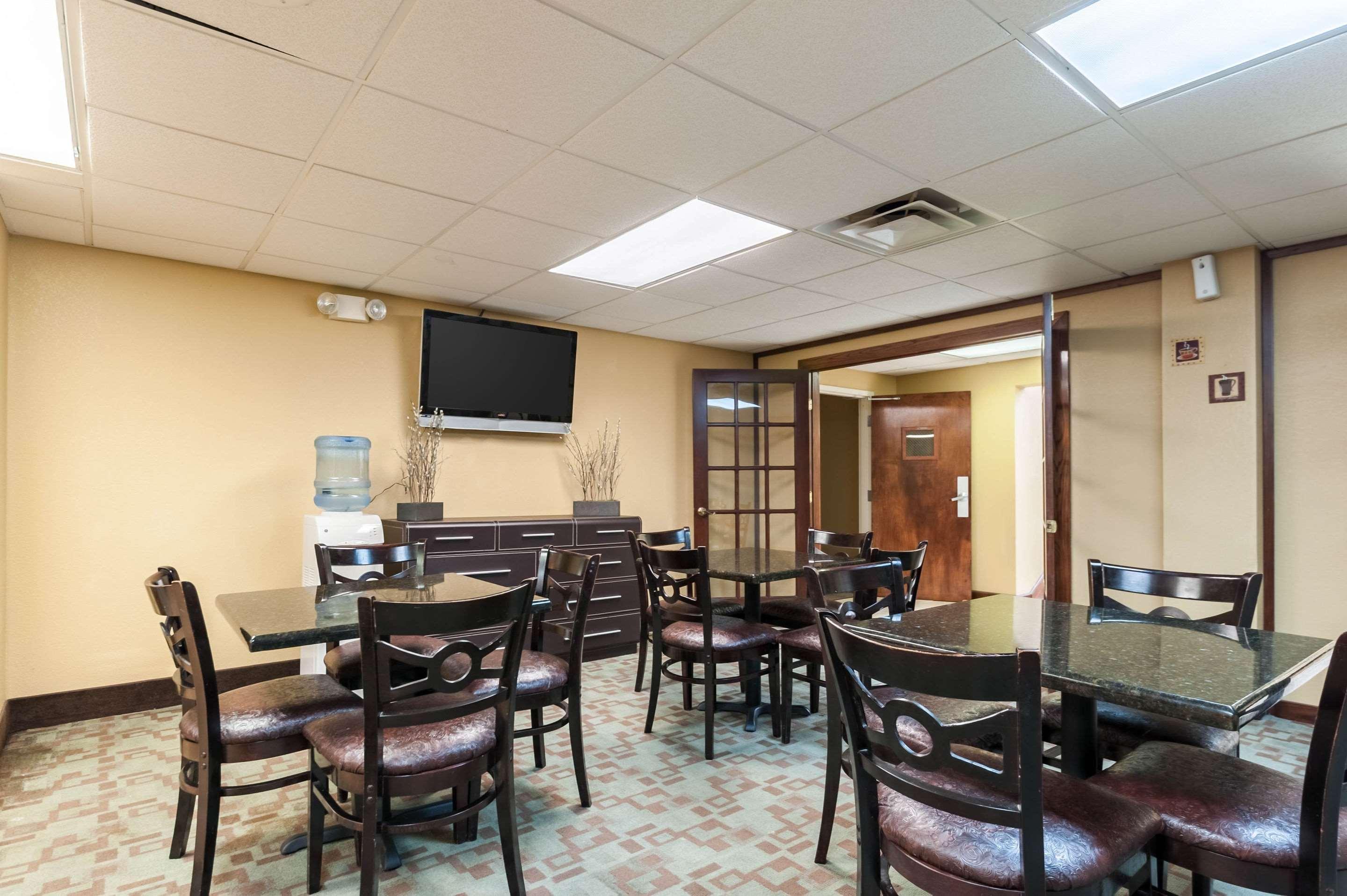 Quality Inn & Suites Lafayette Esterno foto