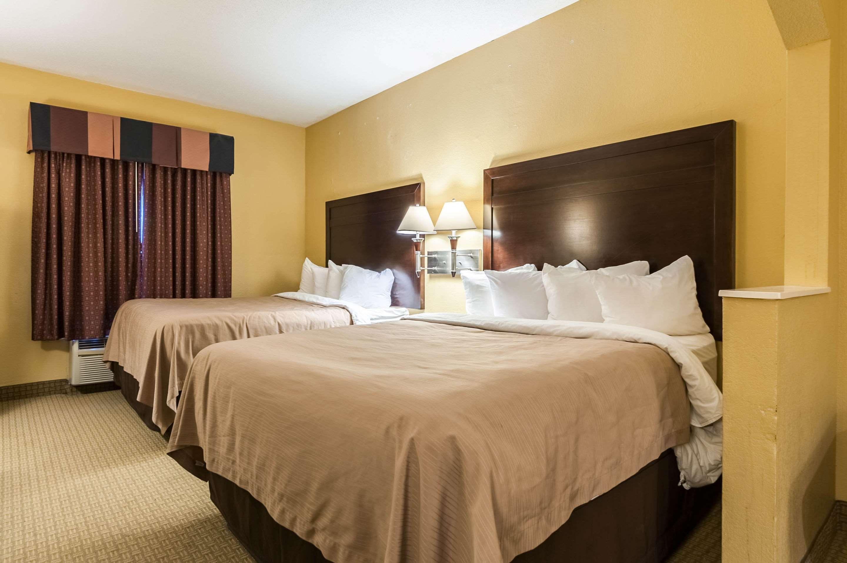 Quality Inn & Suites Lafayette Esterno foto