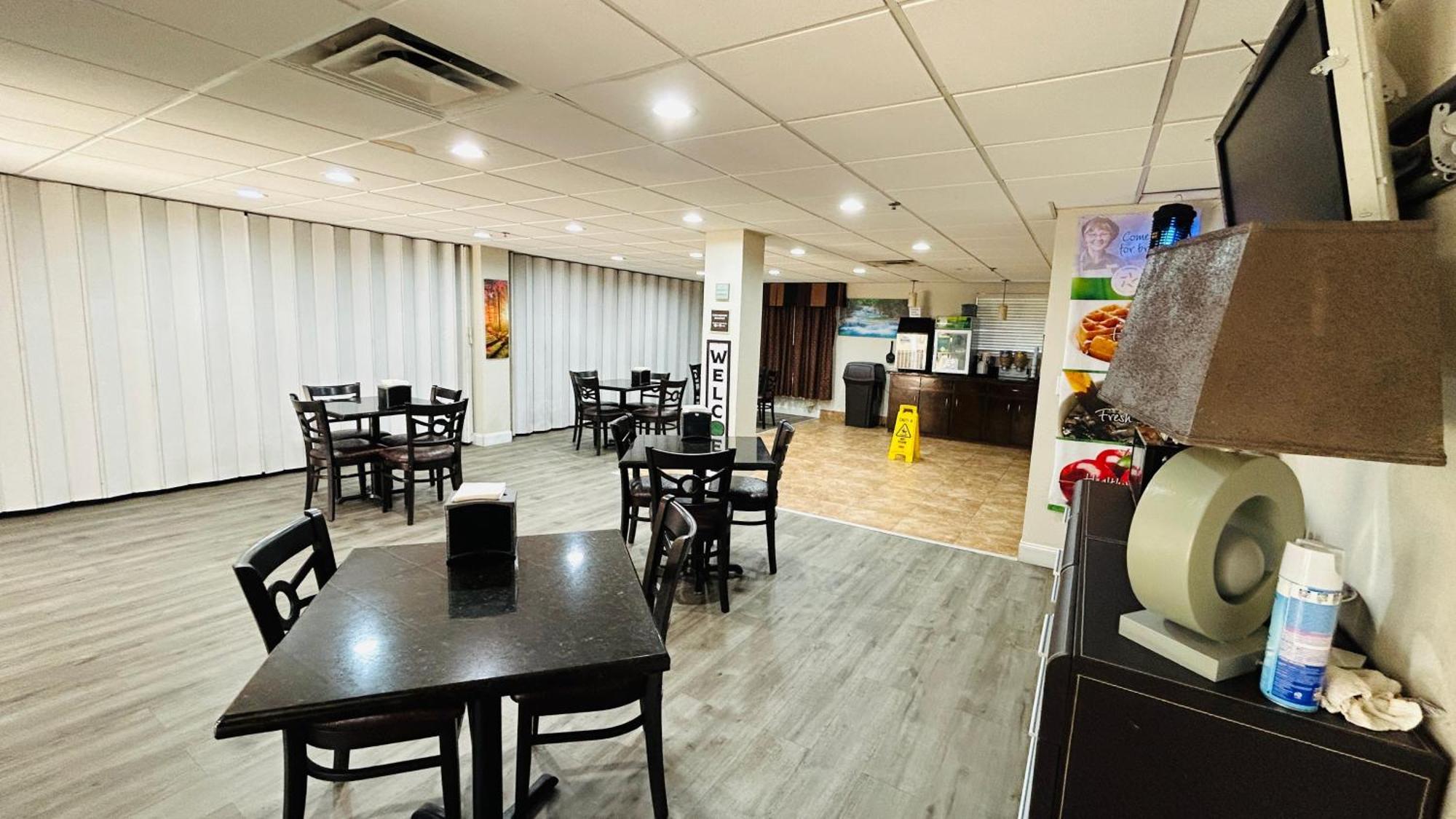 Quality Inn And Suites Lafayette Esterno foto