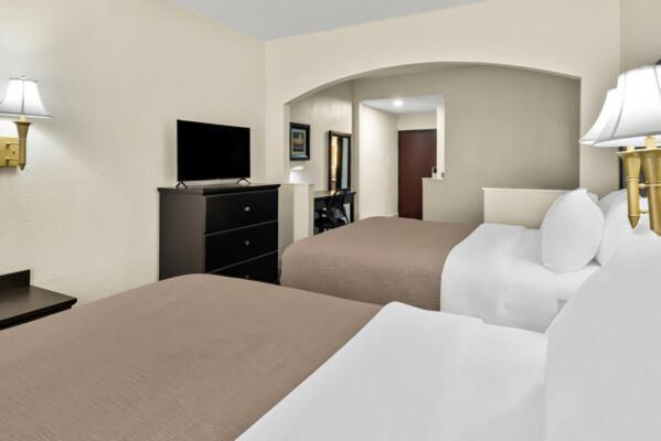 Quality Inn And Suites Lafayette Esterno foto